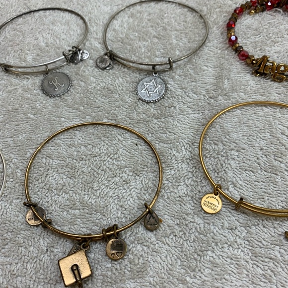 Alex And Ani Lot Of 10 Bangles 1 Cord - Picture 5 of 16